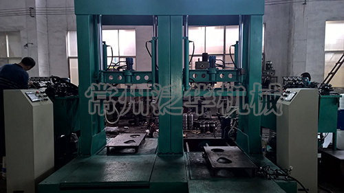 立式注塑機珩 (2).jpg